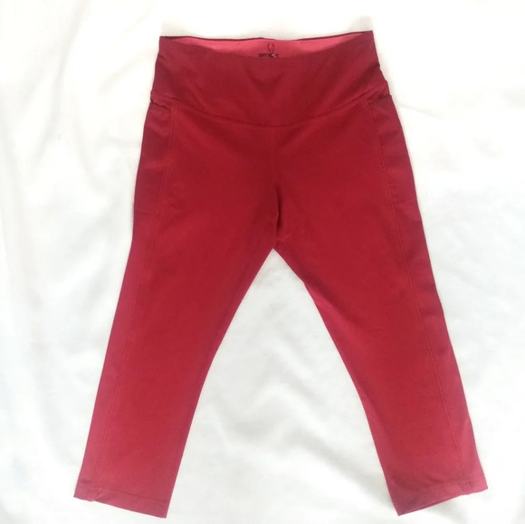 Brooks red 3/4 length Capri leggings activewear EUC - Picture 4 of 7